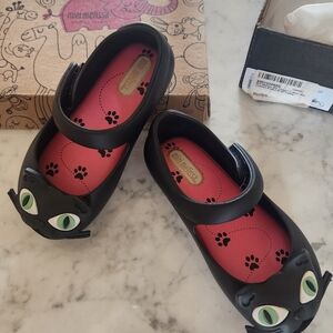 EUC Mellissa toddler girl shoes cat design
